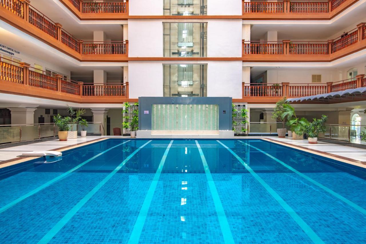 MekongView 2 CondoTel Phnom-Penh Buitenkant foto