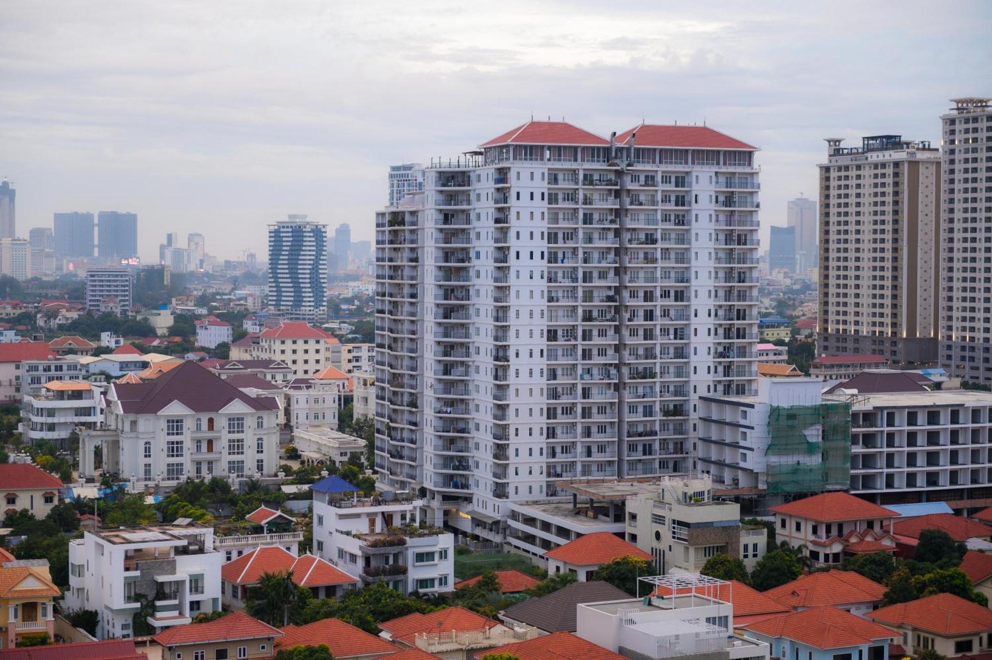 MekongView 2 CondoTel Phnom-Penh Buitenkant foto
